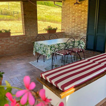 Penzion I Due Cipressi Torrenieri Pokoj fotografie