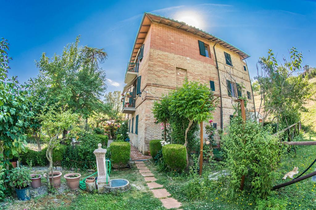 Penzion I Due Cipressi Torrenieri Exteriér fotografie